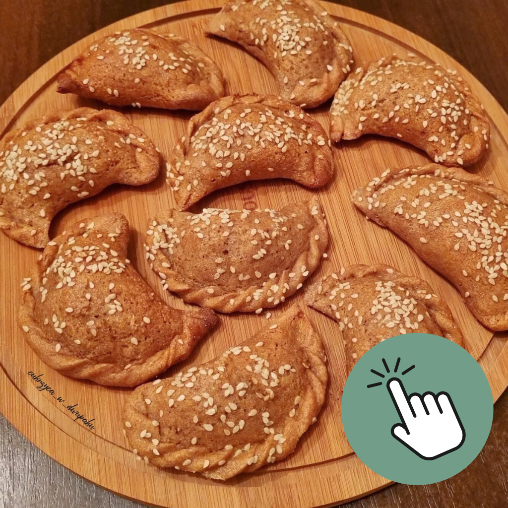 pieczone pierogi z mąki orkiszowej z mięsem